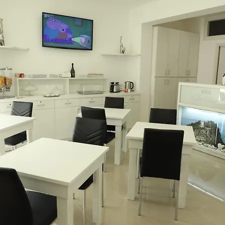 Oda ve Kahvaltı La Tropea