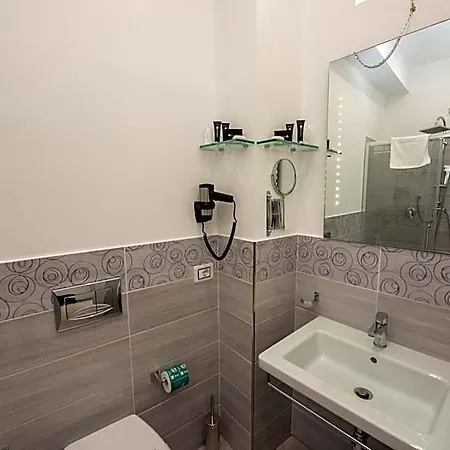 Bed & Breakfast La 4*