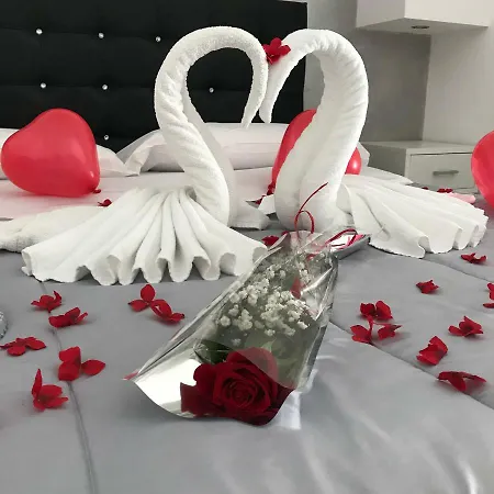 Couette-café La 4*